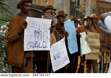 Salvador, Bahia / Brazil - July 2, 2015: Cowboys Protest The Ban On The Use Of Horses During The Jul