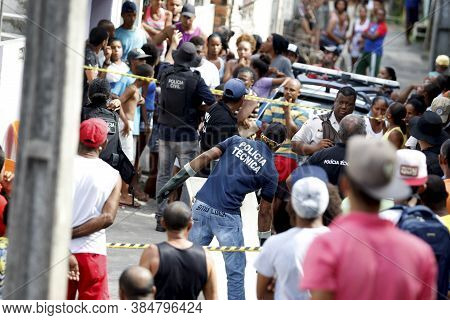 Salvador, Bahia / Brazil  - June 27, 2016: Civil Police Car Is Seen Near The Body Of A Man Who Was S