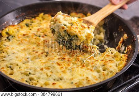 Vegetarian Mac And Cheese Artichoke And Spinach Tasty Baked Pasta