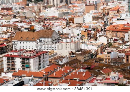 Малага белых зданий