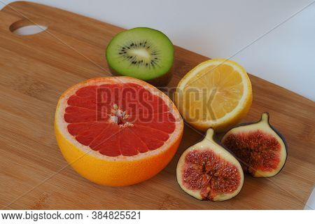 Citrus Fruits. Greyfruit Is Red. The Whole Fruit. High Quality Photo. High Quality Photo