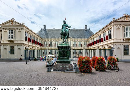 Royal Palace (noordeinde) And William I Monument, Hague, Netherlands - June 2019