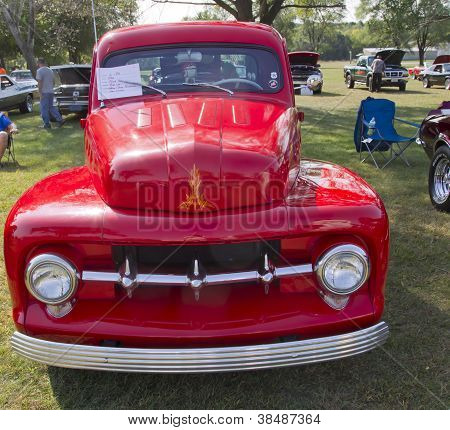 1952 Ford Pickup čelní pohled