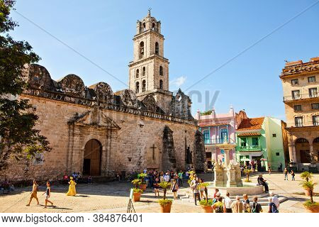 Havana, Cuba - December 11, 2016: The Basilica Menor De San Francisco De Asis  In Old Havana (vieja)