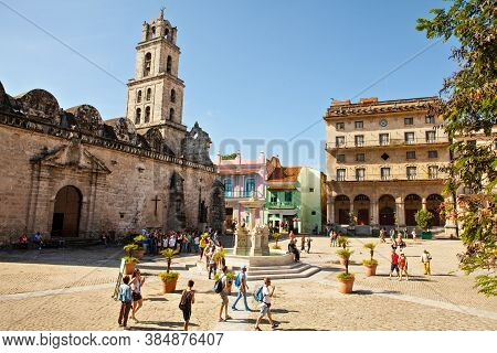 Havana, Cuba - December 11, 2016: The Basilica Menor De San Francisco De Asis  In Old Havana (vieja)