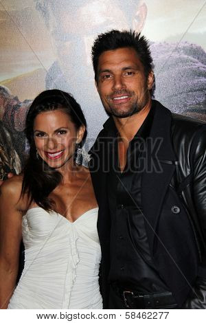 Manu Bennett, Karin Horen at the 