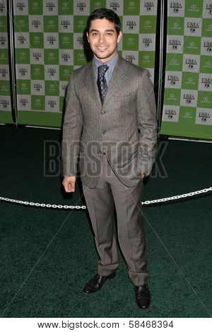 LOS ANGELES - NOVEMBER 08: Wilmer Valderrama at the 16th Annual Environmental Media Association Awards at Wilshire Ebell Theatre November 08, 2006 in Los Angeles