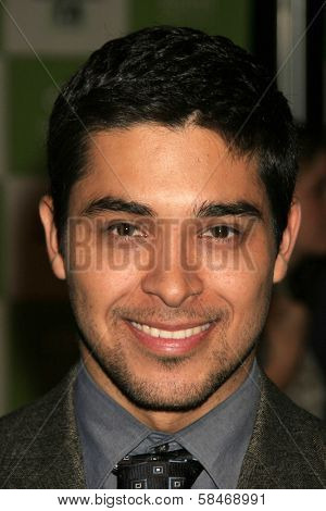 LOS ANGELES - NOVEMBER 08: Wilmer Valderrama at the 16th Annual Environmental Media Association Awards at Wilshire Ebell Theatre November 08, 2006 in Los Angeles