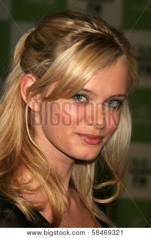 LOS ANGELES - NOVEMBER 08: Sara Paxton at the 16th Annual Environmental Media Association Awards at Wilshire Ebell Theatre November 08, 2006 in Los Angeles
