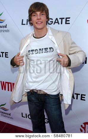 HOLLYWOOD - JULY 19: Hunter Parrish at the season two premiere of 
