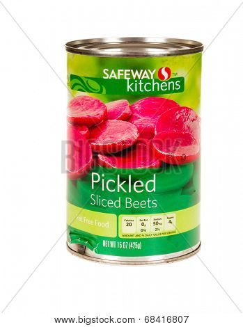 HAYWARD, CA - July 15, 2014: 15 oz can of Safeway Kitchens Pickled Sliced Beets