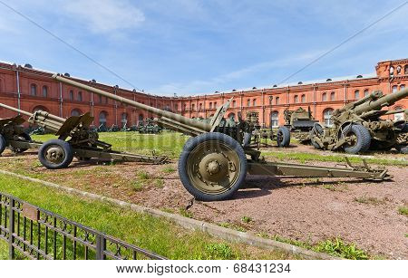 Soviet 76-mm Divisional Gun M1936 (f-22)