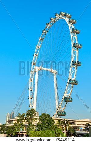 Giant Ferris Wheel Singapore Flyer