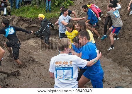 Dirty cross-country race stage. Tyumen. Russia