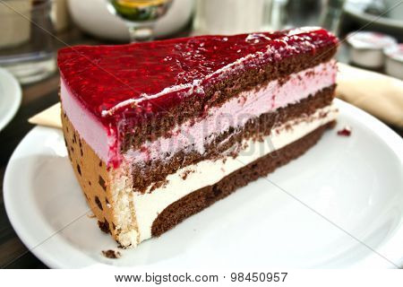 Cake Berry Jam Cafe