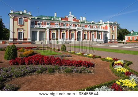 Kadriorg Palace