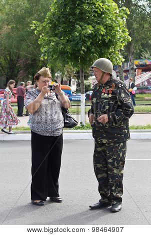 Makeevka, Ukraine - May, 9, 2012: Participants Of The Historical Parade In Honor Of The Victory In W