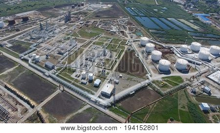 Oil Refinery Plant For Primary And Deep Oil Refining. Equipment And Tanks In The Oil Refinery. Recti