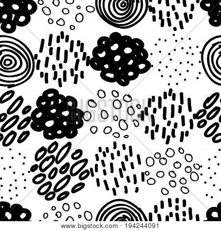 Hand Drawn Circles and Dots Seamless Pattern. Black on white reapiting graphic. Hand drawn elements.