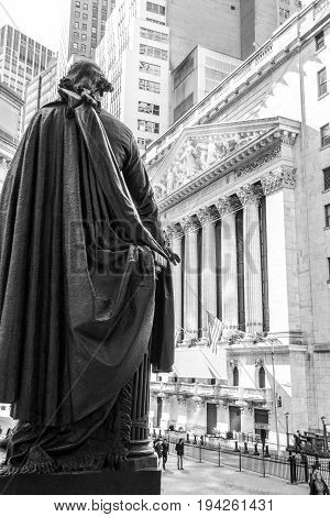 George Washington Observing The New York Stock Exchange Building