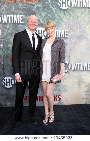 LOS ANGELES - MAY 19:  Derek Mears, Guest at the 
