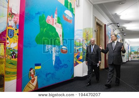 Petro Poroshenko And Rex Tillerson