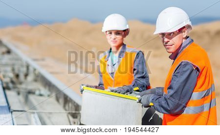 builder work block brick concrete row ourside