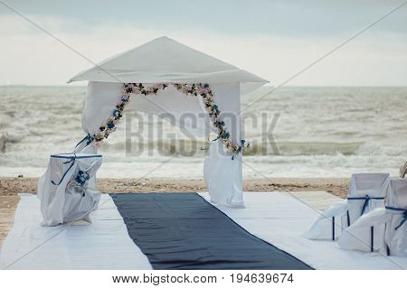Decorated arches for the wedding romantic ceremony