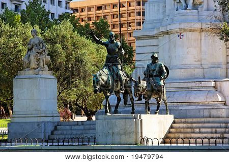 Miguel de Cervantes monumento, Plaza de Espana, Madrid