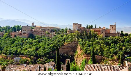 Se på Alhambra på solskinsdag, Granada, Spanien