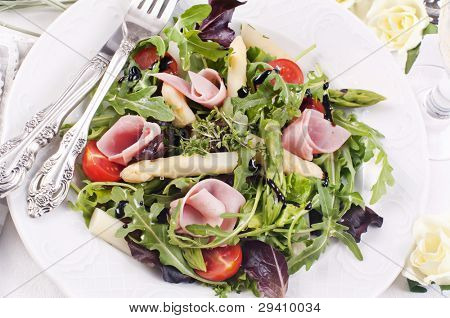 kuşkonmaz keyif ve jambon roket salata