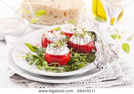 Tapas rajčata plněné ricottou
