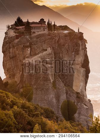 Monastery Of The Holy Trinity On Cliff. Greek Destinations. The Meteora Monasteries, Greece Kalambak