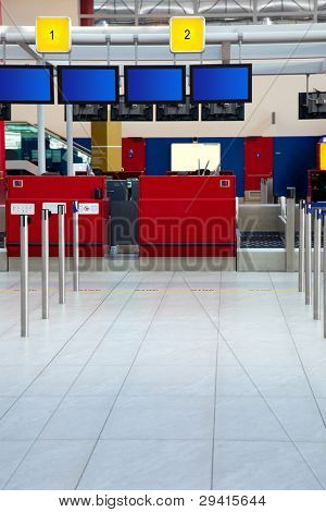 Havaalanı / gidiş giriş / tanınmayan