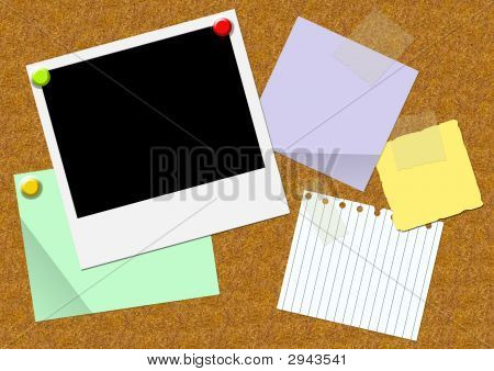 Sagopalmer bord med ark papir og foto