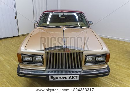 Moscow, Russia - November 10, 2018: Rolls Royce Silver Spur Series 1 Car  (made In 1987) At The Exhi