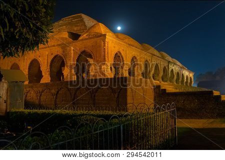Rasmancha, Oldest Brick Temple Of India Is A Famous Tourist Attraction In Bishnupur, West Bengal, In