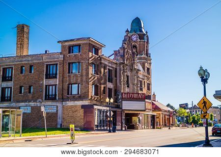 A Movie House Equipped With Moller Pipe Organ In Rockford