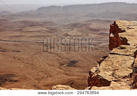 Machtesh Ramon - erosion crater in the Negev desert, the most picturesque natural landmark of Israel