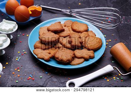 Cookies In Form Rocket, Ufo, Alian And Astronaut For World Cosmonautics Day, 12 Apri.