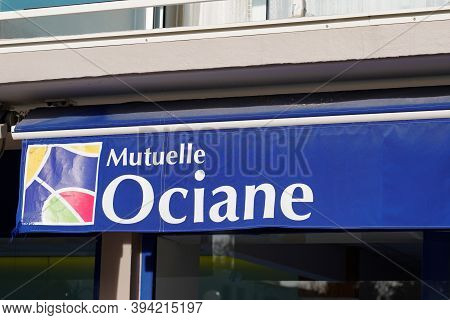 Bordeaux , Aquitaine / France - 11 08 2020 : Mutuelle Ociane Logo And Text Sign Front Of Agency Fren