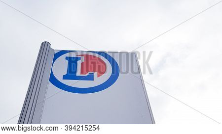 Bordeaux , Aquitaine / France - 11 08 2020 : Leclerc Hypermarket Logo Round Front Of Chains Foodstuf