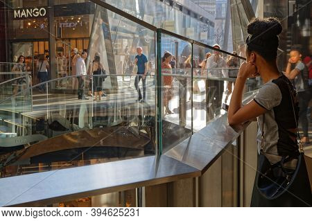 London, Great Britain, April 20, 2018 : A Break Inside The Great Commercial Center.