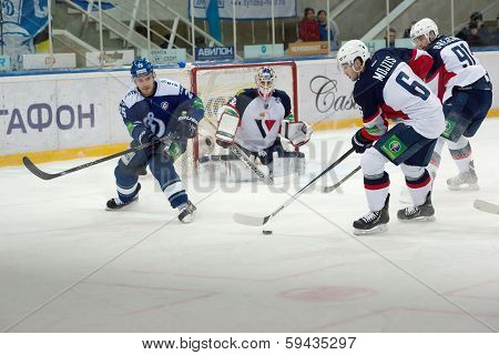 Mojzis Tomas (6) In Attack