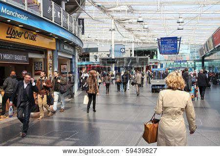 Manchester Piccadilly Station