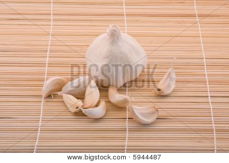 Garlic With Cloves