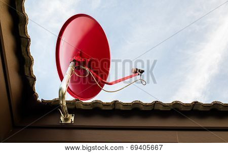 Satellite Red On Roof