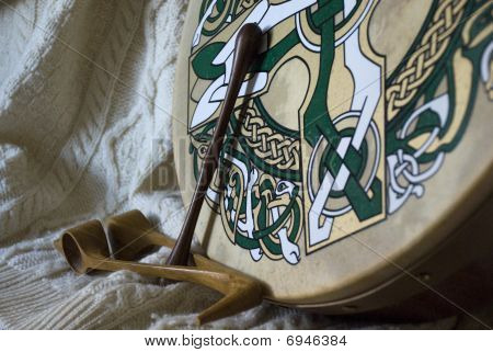 Bodhrán, skeer og Sweater