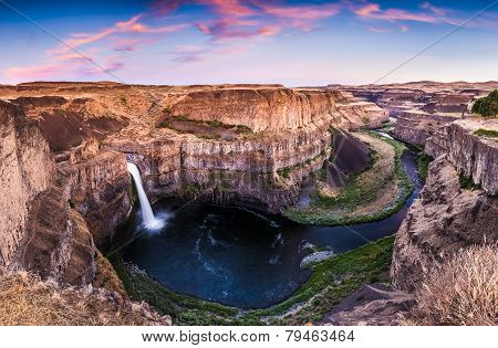 Magnificent Palouse Fall At Sunset