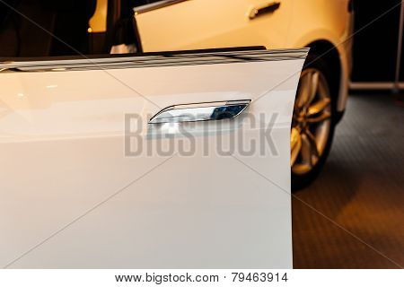 Tesla Model S Electric Car Zero Emissions